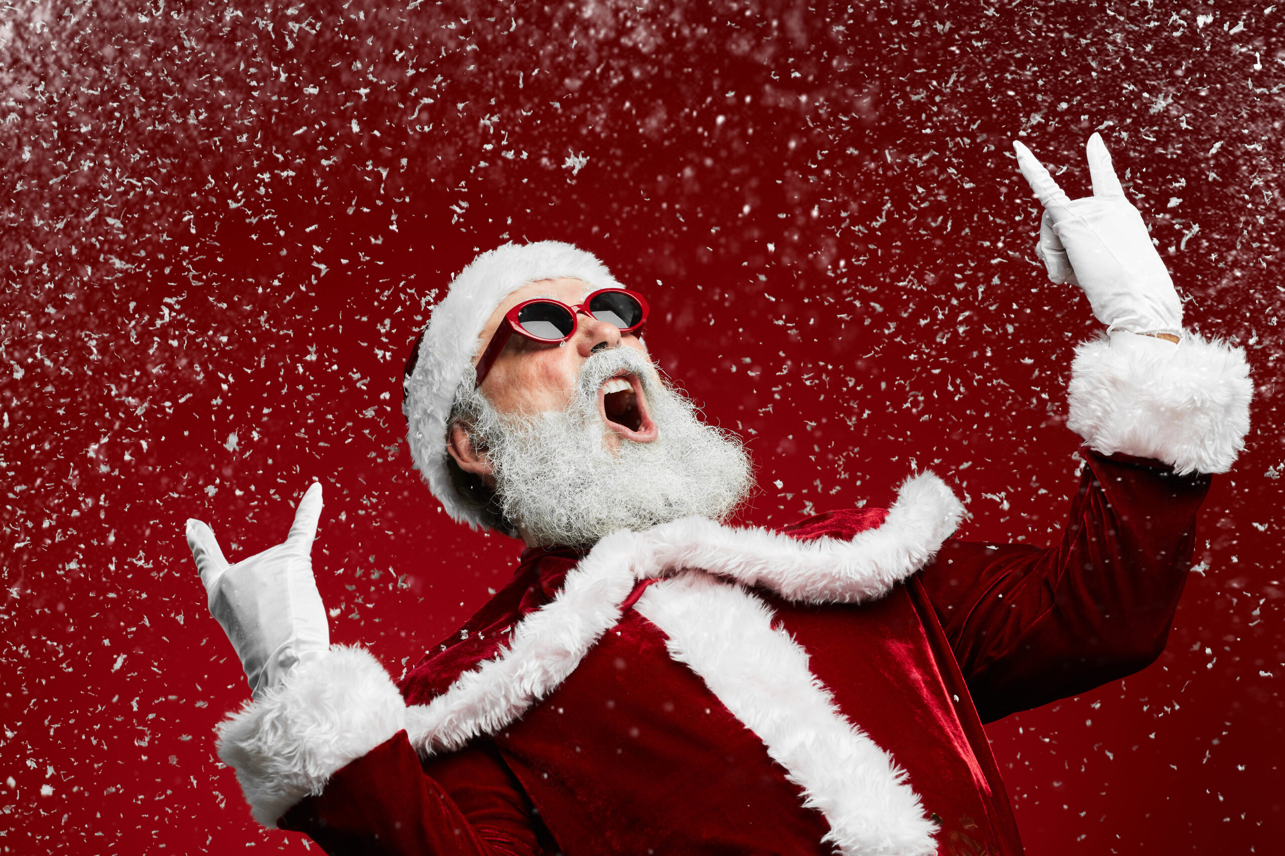<h1 class="tribe-events-single-event-title">Santa Stroll-Downtown Newton 12/10</h1>
