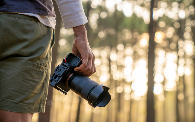 <h1 class="tribe-events-single-event-title">Free Spring Photo Walk At Neal Smith Refuge</h1>